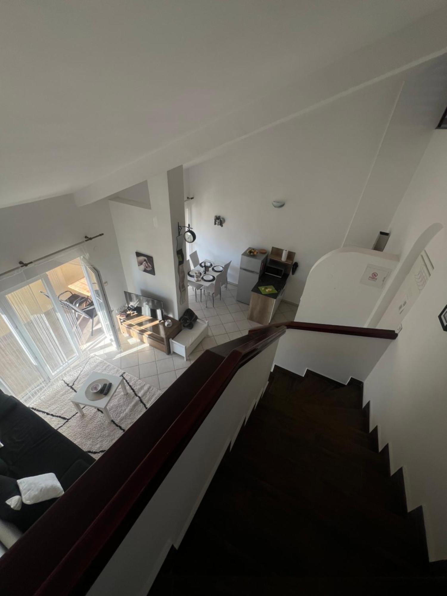 Apartmans Sun & Moon Замбратия Экстерьер фото