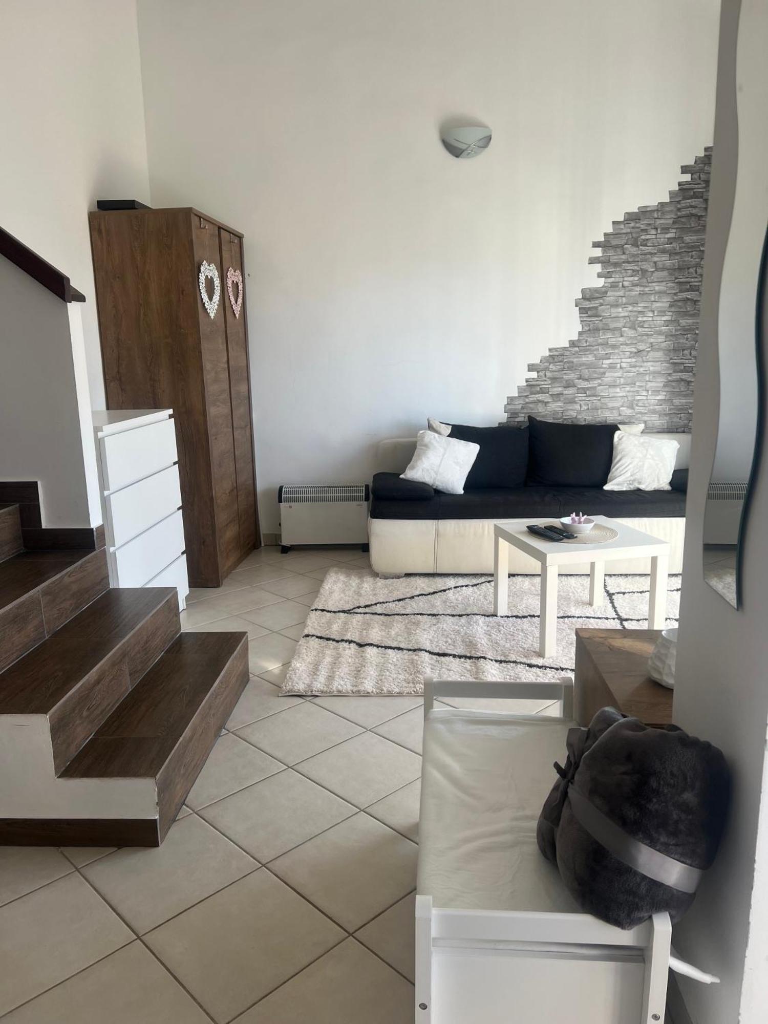 Apartmans Sun & Moon Замбратия Экстерьер фото